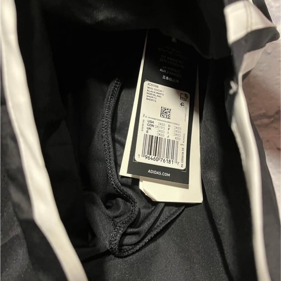 New Adidas Shorts 2XS - Picture 4 of 7